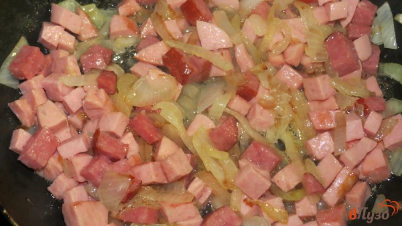Фото приготовление рецепта: Салат картофельный с колбасой шаг №1