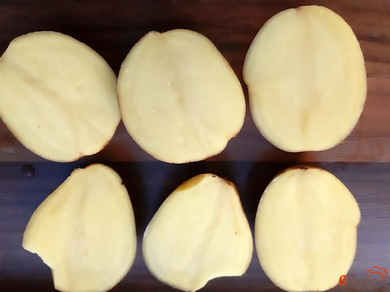 Фото приготовление рецепта: Картофель запеченный с салом шаг №2