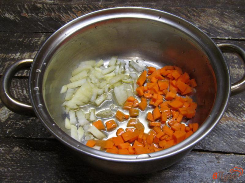 Фото приготовление рецепта: Вермишелевый суп со свекольными фрикадельками шаг №2