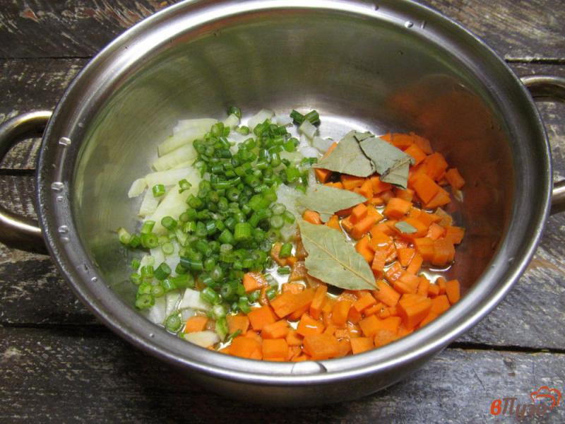 Фото приготовление рецепта: Вермишелевый суп со свекольными фрикадельками шаг №3