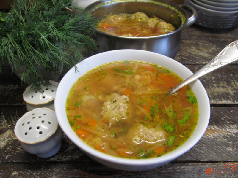 Фото приготовление рецепта: Вермишелевый суп со свекольными фрикадельками шаг №10