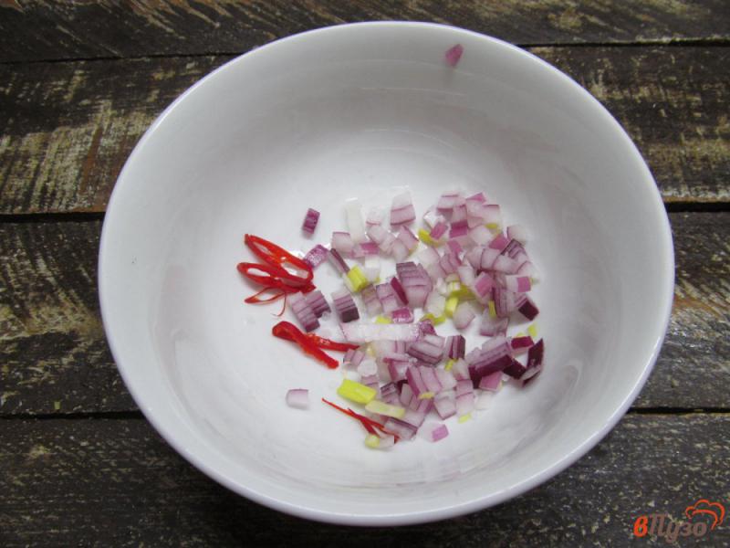 Фото приготовление рецепта: Салат из брокколи с мандарином шаг №1