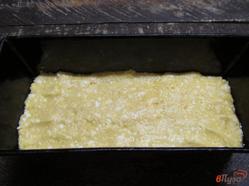 Фото приготовление рецепта: Кукурузный хлеб с творогом шаг №4