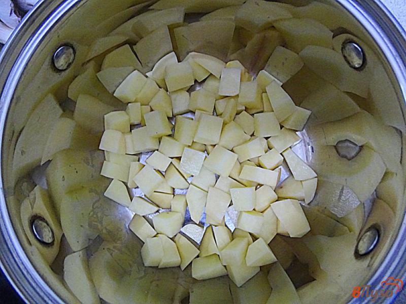 Фото приготовление рецепта: Грибной суп с вермишелью шаг №3