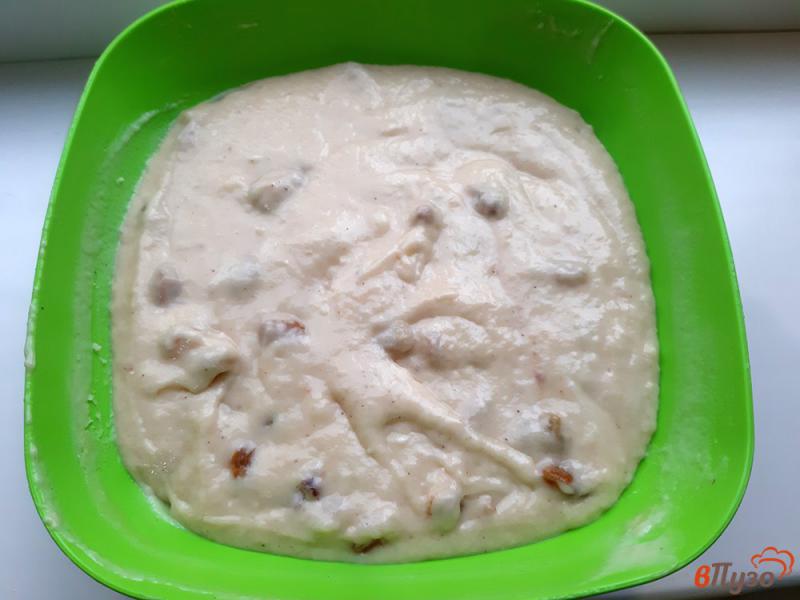Фото приготовление рецепта: Кексы на кефире с кокосовой стружкой шаг №6