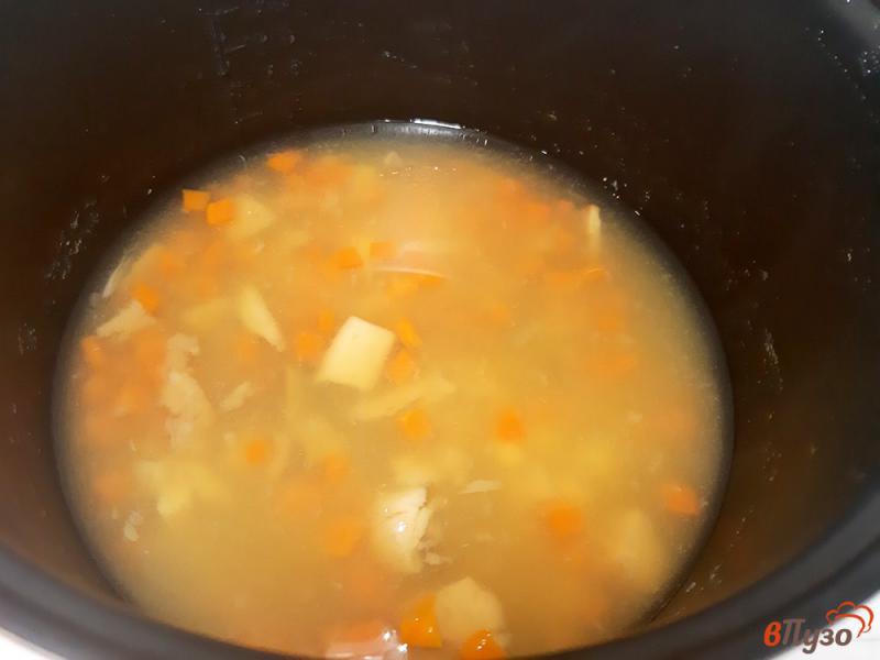 Фото приготовление рецепта: Суп из сушеных белых грибов в мультиварке шаг №9