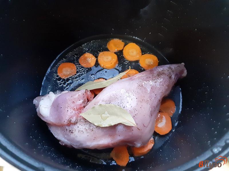 Фото приготовление рецепта: Кролик тушеный в мультиварке шаг №4