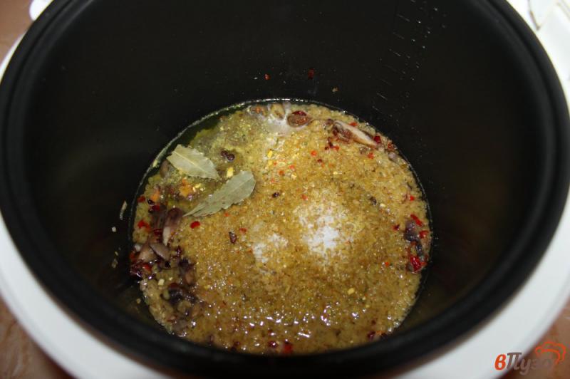 Фото приготовление рецепта: Булгур с перцем и грибами шаг №4