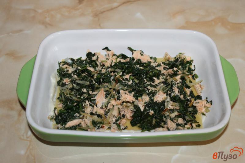 Фото приготовление рецепта: Лазанья со шпинатом, рыбой и фетой шаг №7