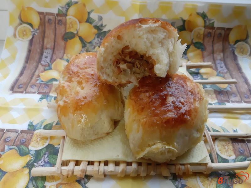 Фото приготовление рецепта: Пирожки печеные с квашеной капустой шаг №13