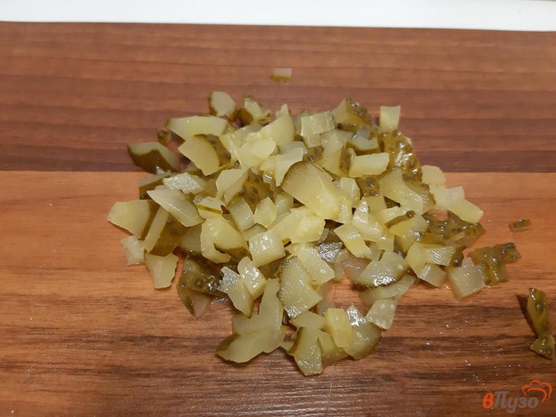 Фото приготовление рецепта: Салат из квашеной капусты шаг №3