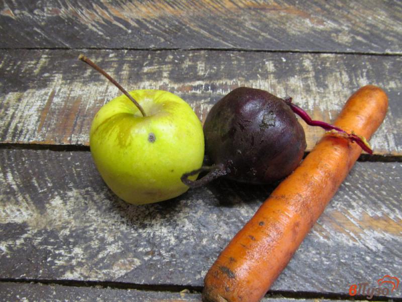 Фото приготовление рецепта: Овощной смузи с яблоком шаг №1