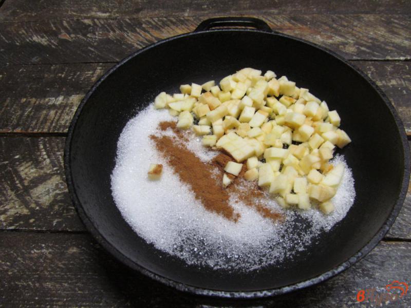 Фото приготовление рецепта: Рисовый пудинг на молоке с яблочной карамелью шаг №8