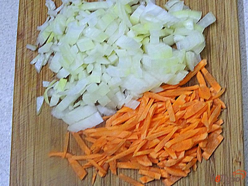 Фото приготовление рецепта: Томатный суп с рисом и помидорами шаг №3