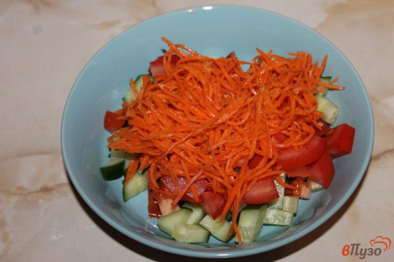 Фото приготовление рецепта: Овощной салат с морковью по - корейски и сыром сулугуни шаг №3