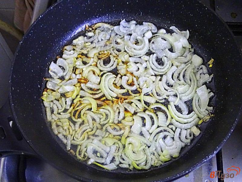 Фото приготовление рецепта: Суп пюре с грибами шаг №3