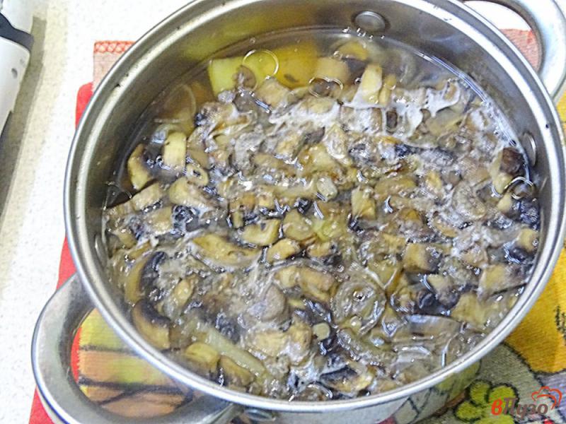 Фото приготовление рецепта: Суп пюре с грибами шаг №7