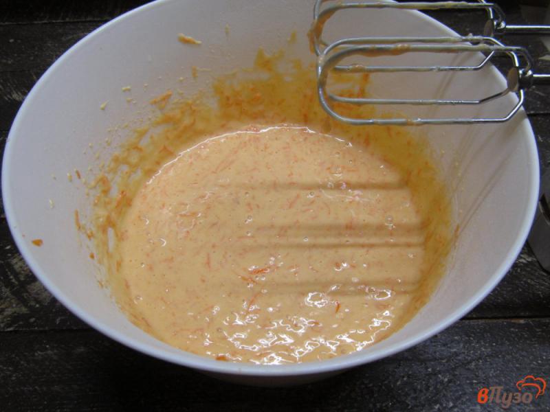 Фото приготовление рецепта: Морковный торт с творожным кремом шаг №5