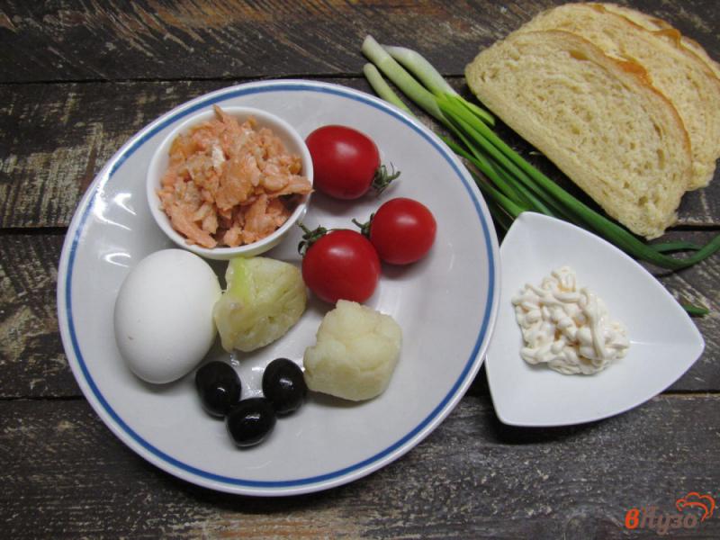 Фото приготовление рецепта: Закуска из лосося с цветной капустой шаг №1