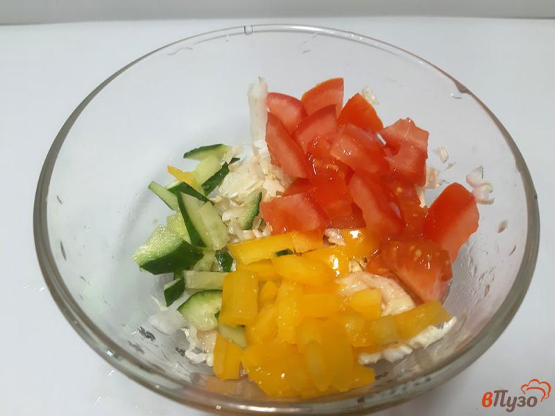 Фото приготовление рецепта: Салат овощной в апельсинах шаг №5