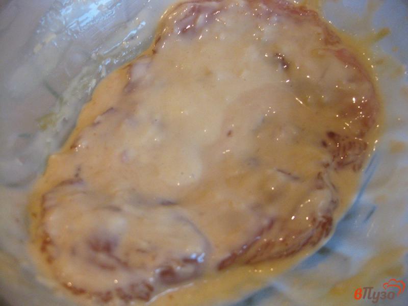 Фото приготовление рецепта: Отбивные из курицы в йогуртовом кляре шаг №3