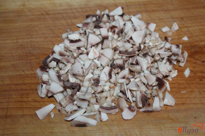 Фото приготовление рецепта: Булгур с грибами на сковороде шаг №1