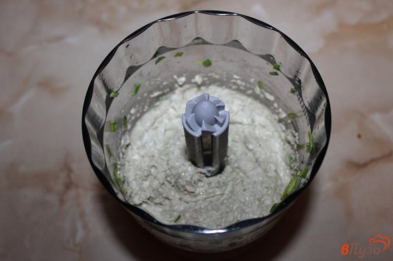 Фото приготовление рецепта: Шпик с зеленым луком и чесноком шаг №4