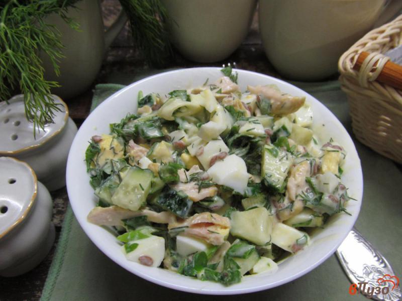 Фото приготовление рецепта: Салат из индейки с огурцом шаг №8