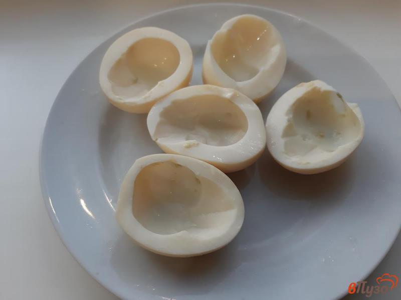 Фото приготовление рецепта: Закуска «Ленивая шуба» на яйцах шаг №1
