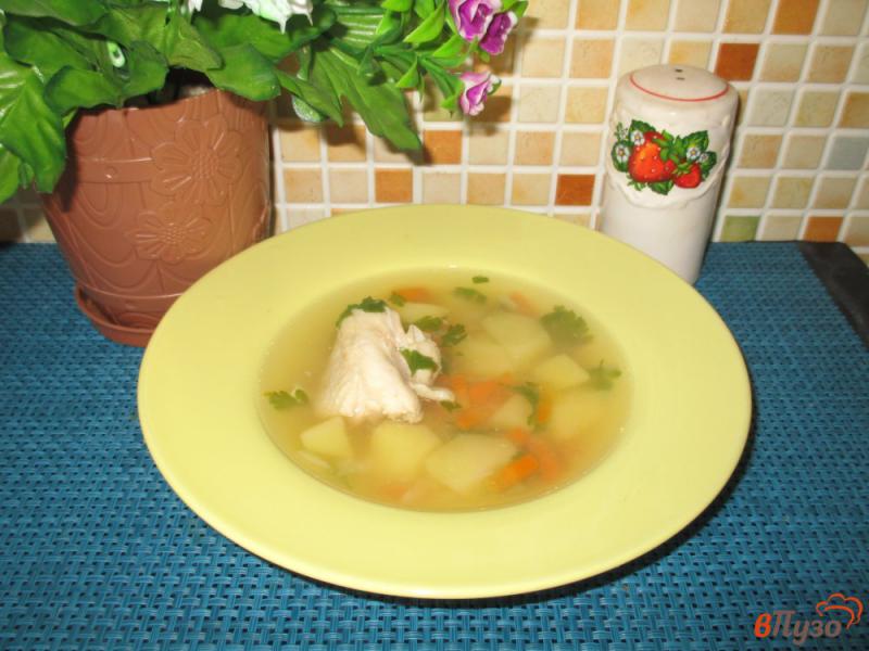 Фото приготовление рецепта: Куриный суп с красной чечевицей шаг №5