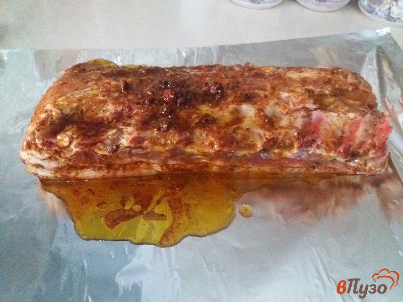 Фото приготовление рецепта: Запеченная свиная корейка в грузинских специях шаг №4