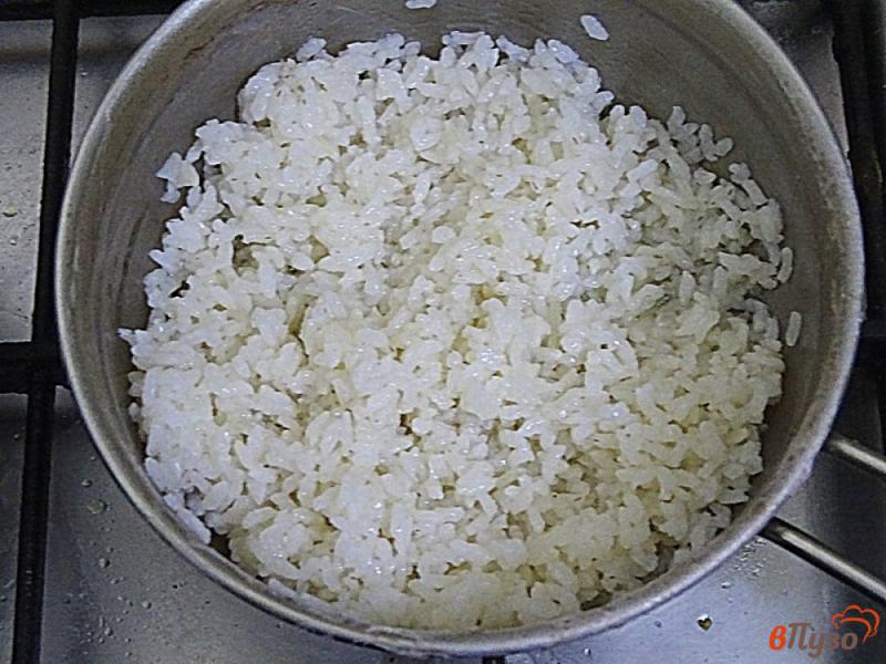 Фото приготовление рецепта: Бульон из домашней утки с рисом шаг №4