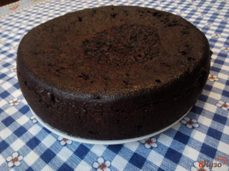 Фото приготовление рецепта: Шоколадный бисквит на кипятке в мультиварке шаг №8