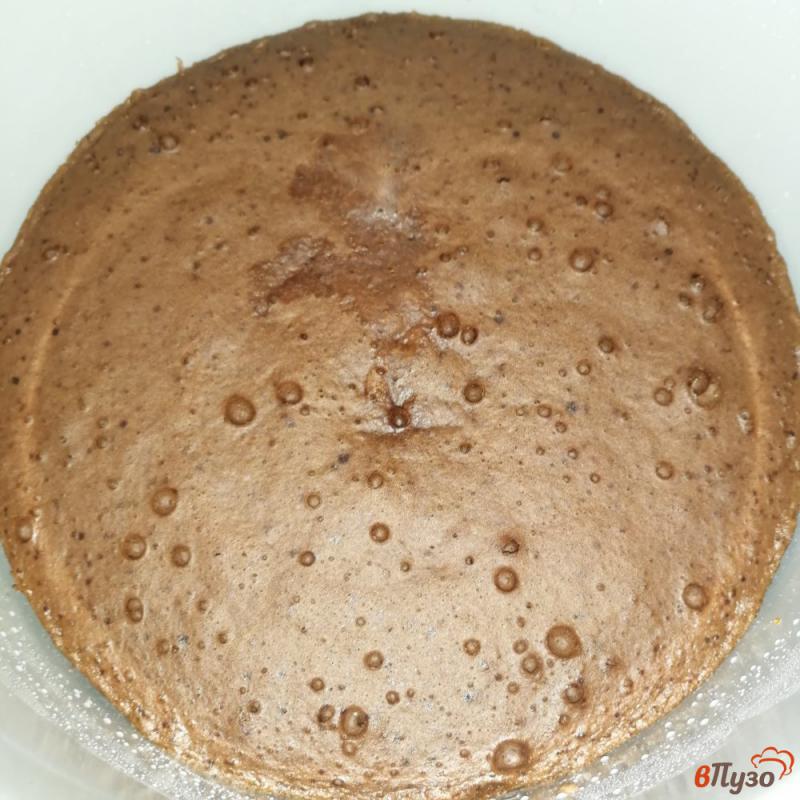Фото приготовление рецепта: Шоколадный торт с бананами шаг №6