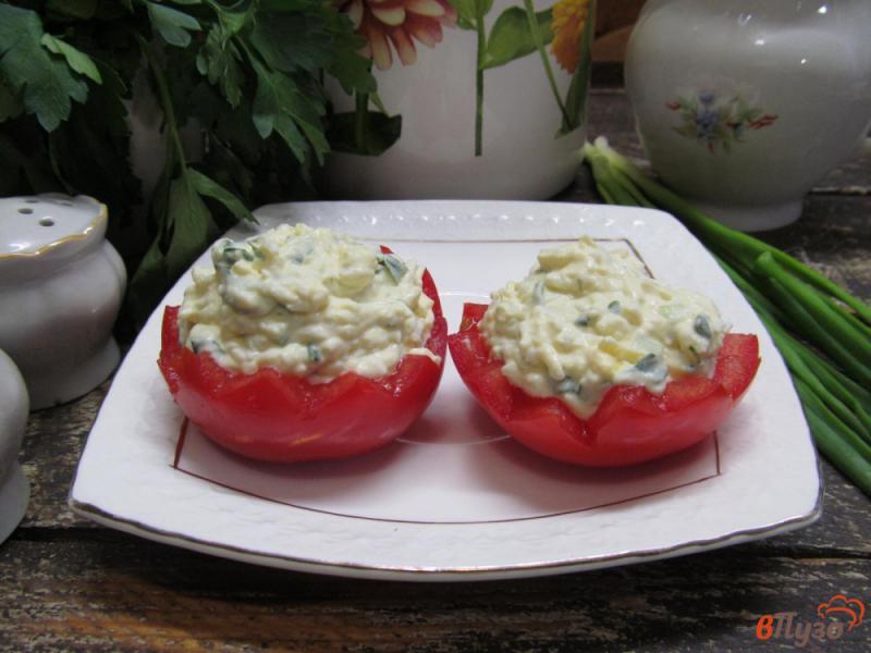 Фото приготовление рецепта: Закуска - фаршированные помидоры шаг №5