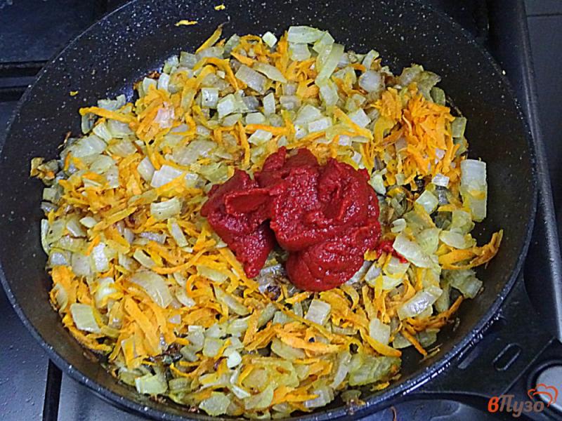 Фото приготовление рецепта: Фрикадельки в томатном соусе шаг №4