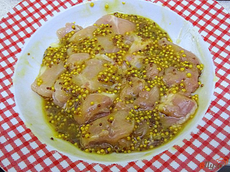 Фото приготовление рецепта: Куриные отбивные в горчично-медовом соусе шаг №5