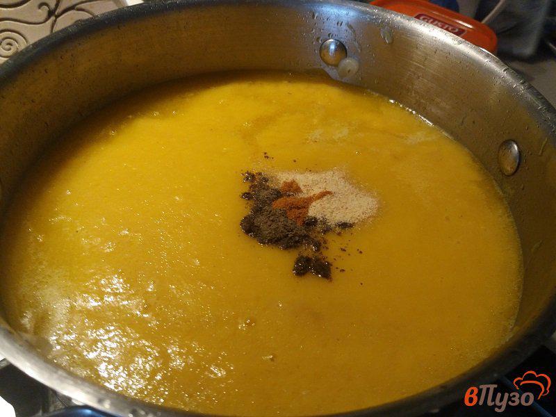 Фото приготовление рецепта: Тыквенный суп-пюре шаг №3
