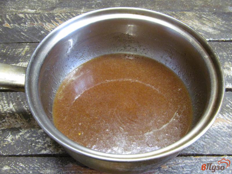 Фото приготовление рецепта: Медовый кекс с пряностями шаг №2