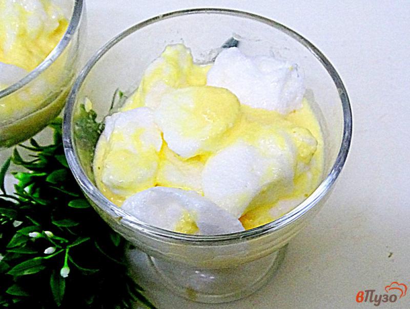 Фото приготовление рецепта: Десерт *Снежки* в ванильном соусе шаг №11