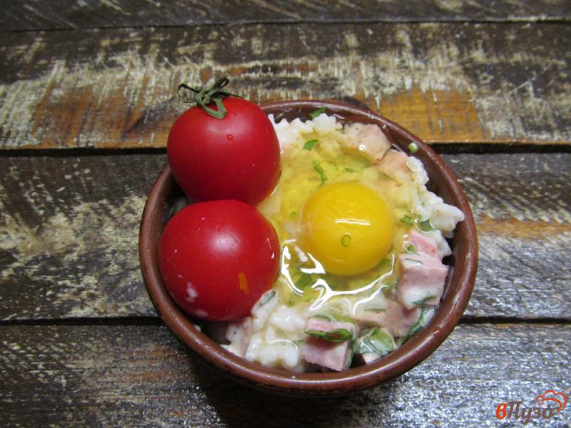 Фото приготовление рецепта: Яйца кокот с рисом шаг №5