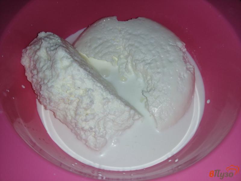 Фото приготовление рецепта: Десерт из сыра рикотта и сливок шаг №3