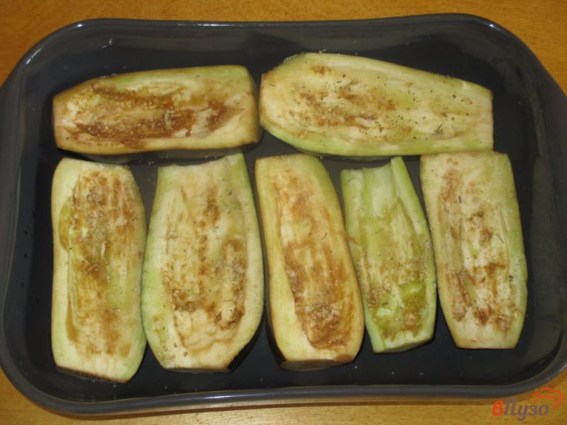 Фото приготовление рецепта: Запеченные лодочки из баклажан с брынзой шаг №1