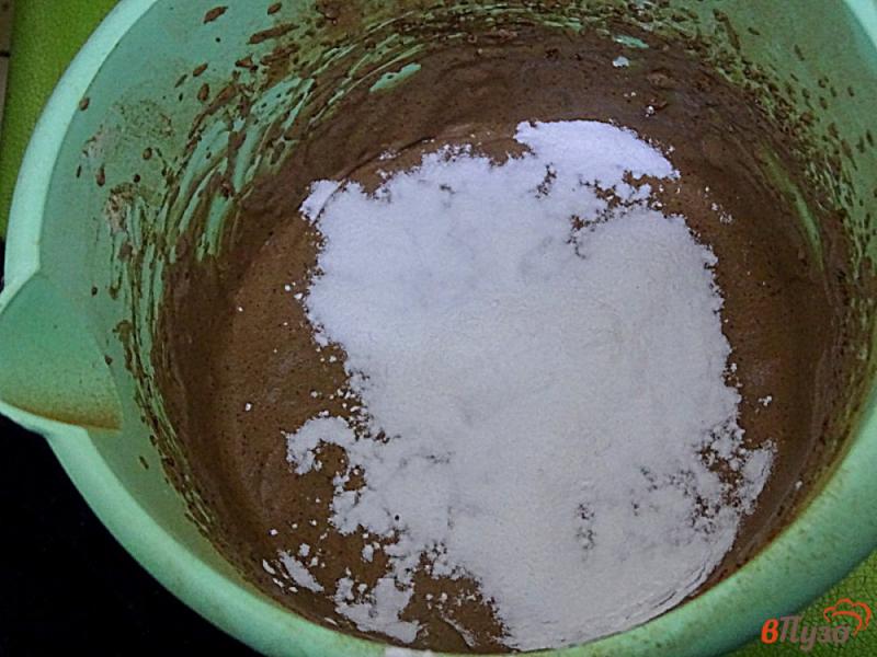 Фото приготовление рецепта: Шоколадный десерт из сметаны шаг №6