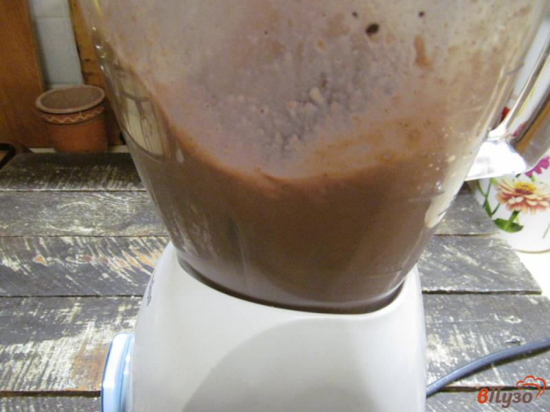 Фото приготовление рецепта: Теплое банановое какао с молоком шаг №4