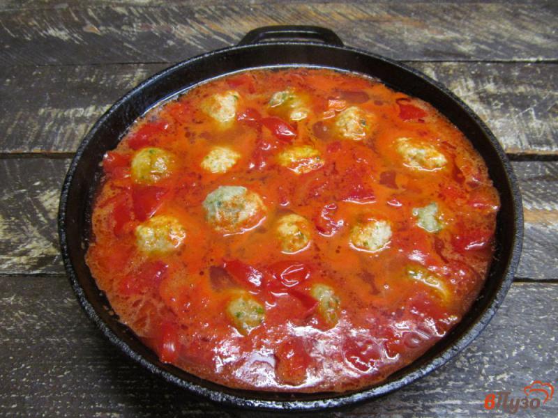 Фото приготовление рецепта: Тефтели в томатном соусе с тыквой шаг №8