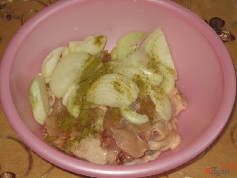 Фото приготовление рецепта: Курица жареная на сковороде в маринаде шаг №2
