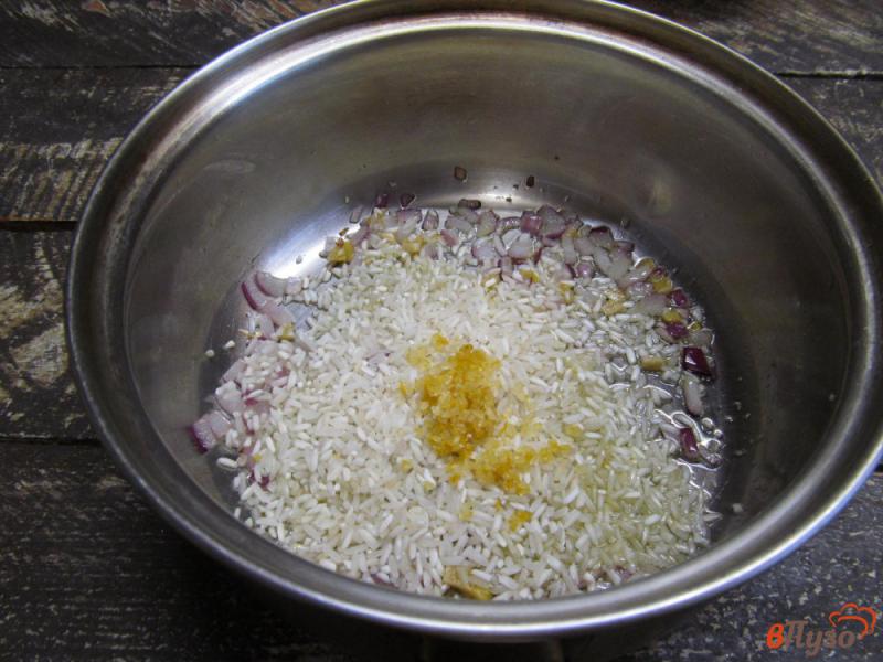 Фото приготовление рецепта: Свинина с рисом и пекинской капустой шаг №5