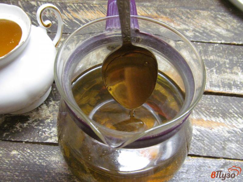 Фото приготовление рецепта: Пряный чай с молоком шаг №4
