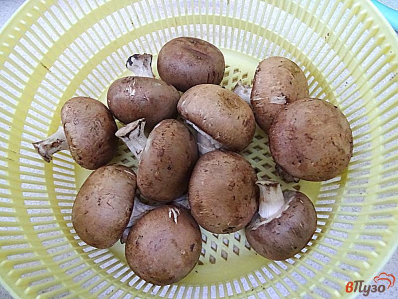 Фото приготовление рецепта: Ячневая каша с овощами и грибами шаг №2